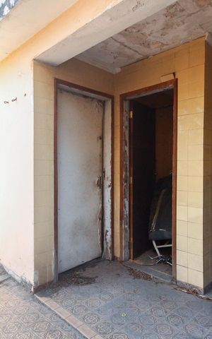 Casa à venda com 176m², 3 quartos e 3 vagas Casa à venda com 176m², 3 quartos e 3 vagasQuintal e Área de Serviço