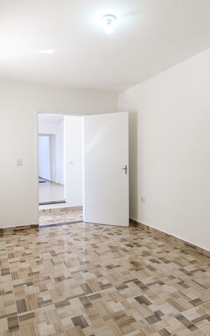 Casa para alugar com 150m², 2 quartos e 10 vagas Casa para alugar com 150m², 2 quartos e 10 vagasSuíte