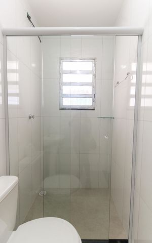 Casa para alugar com 150m², 2 quartos e 10 vagas Casa para alugar com 150m², 2 quartos e 10 vagasBanheiro da Suíte