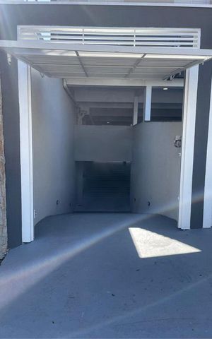 Apartamento à venda com 75m², 2 quartos e 3 vagas