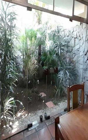 Casa à venda com 684m², 5 quartos e 6 vagas