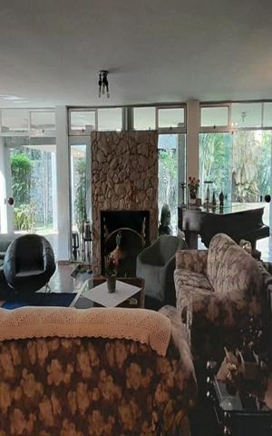 Casa à venda com 684m², 5 quartos e 6 vagas