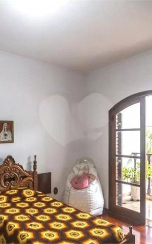 Casa à venda com 530m², 4 quartos e 8 vagas