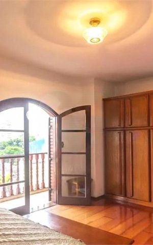 Casa à venda com 530m², 4 quartos e 8 vagas