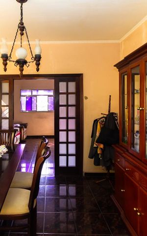 Casa à venda com 107m², 3 quartos e 1 vaga Casa à venda com 107m², 3 quartos e 1 vagaSala