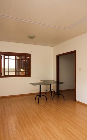 Casa à venda com 370m², 3 quartos e 20 vagas Casa à venda com 370m², 3 quartos e 20 vagasQuarto Suíte