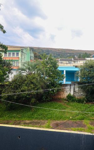 Casa de condomínio à venda com 70m², 2 quartos e 1 vaga Casa de condomínio à venda com 70m², 2 quartos e 1 vagaVista da Sacada