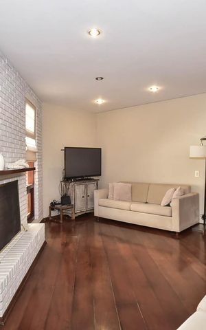 Casa à venda com 518m², 5 quartos e 4 vagasSala de Tv