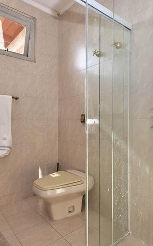 Casa à venda com 518m², 5 quartos e 4 vagasBanheiro da Suíte 3