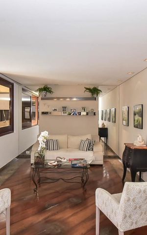 Casa à venda com 518m², 5 quartos e 4 vagasSala