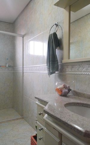Casa para alugar com 160m², 2 quartos e 2 vagasBanheiro 1