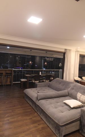 Apartamento à venda com 142m², 3 quartos e 2 vagasSala