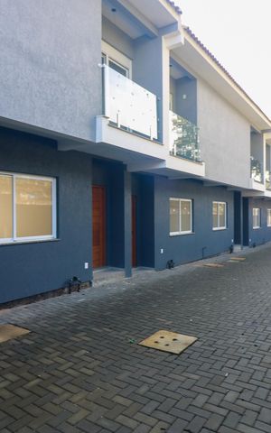 Casa de condomínio à venda com 70m², 2 quartos e 1 vaga Casa de condomínio à venda com 70m², 2 quartos e 1 vagaGaragem