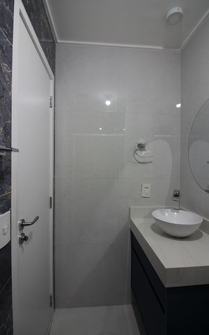 Apartamento à venda com 70m², 2 quartos e 1 vagaBanheiro Social