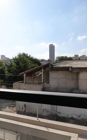 Apartamento à venda com 75m², 3 quartos e 2 vagasSacada do Quarto 2