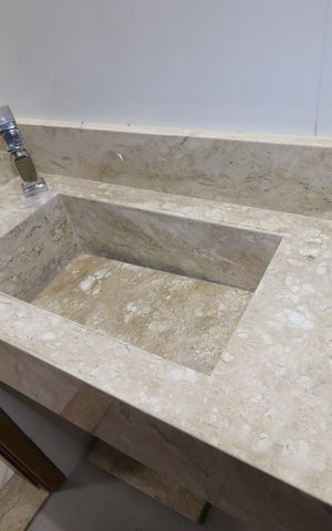 Apartamento à venda com 75m², 3 quartos e 2 vagasBanheiro - Pia