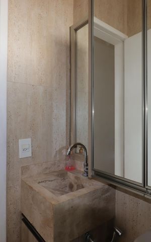 Apartamento à venda com 106m², 2 quartos e 2 vagasBanheiro Social
