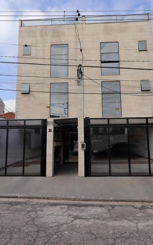 Apartamento à venda com 106m², 2 quartos e 2 vagasFachada