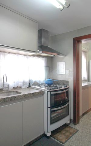 Apartamento à venda com 281m², 4 quartos e 3 vagasCozinha