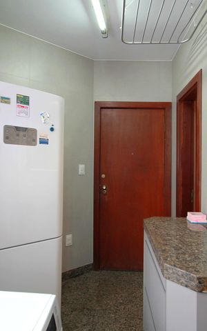 Apartamento à venda com 281m², 4 quartos e 3 vagasÁrea de Serviço