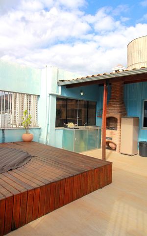 Apartamento à venda com 281m², 4 quartos e 3 vagasCobertura