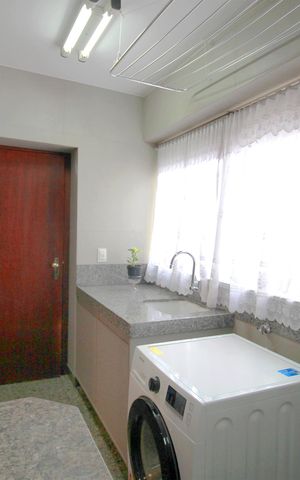 Apartamento à venda com 281m², 4 quartos e 3 vagasCozinha