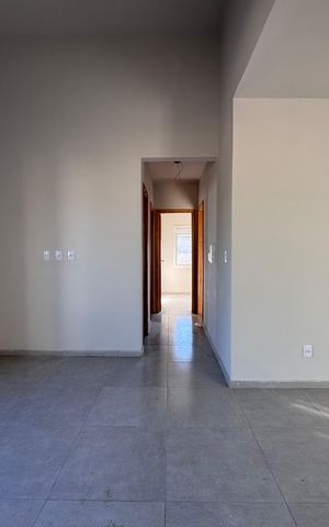 Casa à venda com 71m², 3 quartos e 2 vagas Casa à venda com 71m², 3 quartos e 2 vagasSala