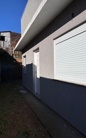 Casa à venda com 71m², 3 quartos e 2 vagas Casa à venda com 71m², 3 quartos e 2 vagasÁrea comum