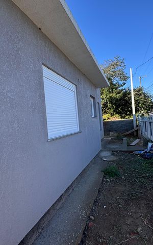 Casa à venda com 71m², 3 quartos e 2 vagas Casa à venda com 71m², 3 quartos e 2 vagasÁrea comum