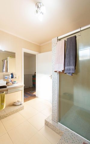Casa de condomínio à venda com 120m², 3 quartos e 2 vagas Casa de condomínio à venda com 120m², 3 quartos e 2 vagasBanheiro