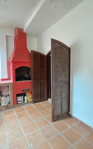 Casa à venda com 289m², 4 quartos e 2 vagasChurrasqueira