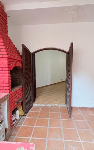 Casa à venda com 289m², 4 quartos e 2 vagasChurrasqueira