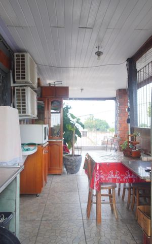 Casa à venda com 320m², 2 quartos e 3 vagasChurrasqueira