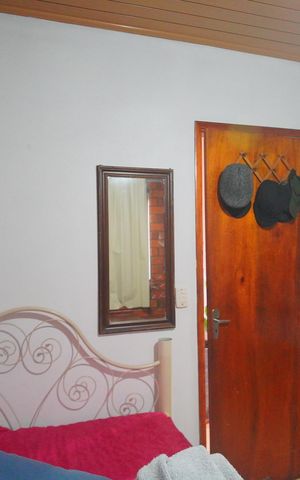 Casa à venda com 320m², 2 quartos e 3 vagasQuarto 2