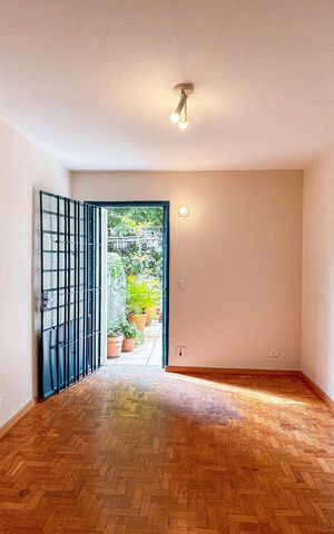 Apartamento à venda com 70m², 1 quarto e 1 vaga Apartamento à venda com 70m², 1 quarto e 1 vagaSala
