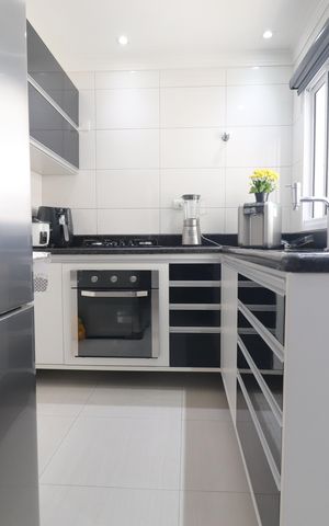 Apartamento à venda com 100m², 2 quartos e 1 vagaCozinha