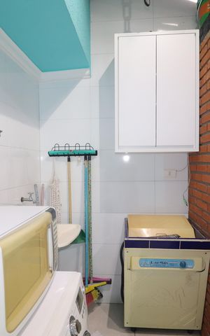 Apartamento à venda com 100m², 2 quartos e 1 vagaÁrea de Serviço
