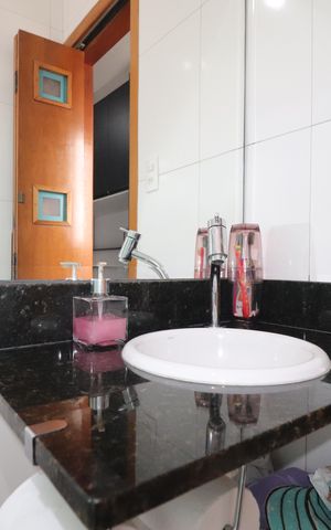Apartamento à venda com 100m², 2 quartos e 1 vagaBanheiro da Suíte