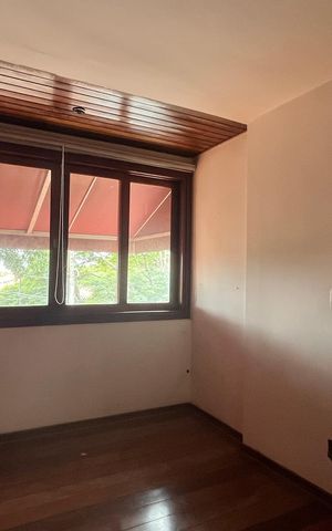 Casa à venda com 329m², 4 quartos e 6 vagasSuíte 1