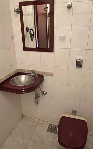 Casa à venda com 329m², 4 quartos e 6 vagasBanheiro