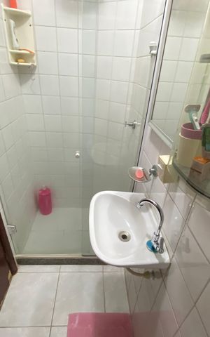 Casa à venda com 360m², 5 quartos e 4 vagas Casa à venda com 360m², 5 quartos e 4 vagasBanheiro Social