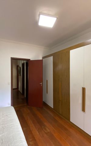 Casa à venda com 360m², 5 quartos e 4 vagas Casa à venda com 360m², 5 quartos e 4 vagasQuarto 3