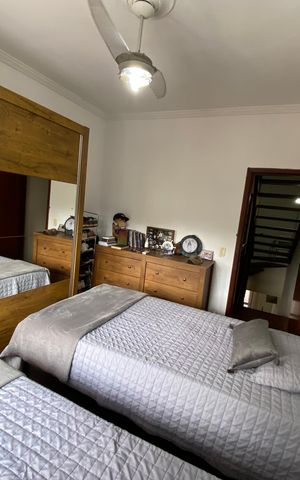 Casa à venda com 360m², 5 quartos e 4 vagas Casa à venda com 360m², 5 quartos e 4 vagasQuarto 1