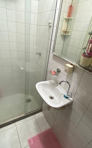 Casa à venda com 360m², 5 quartos e 4 vagas Casa à venda com 360m², 5 quartos e 4 vagasBanheiro Social