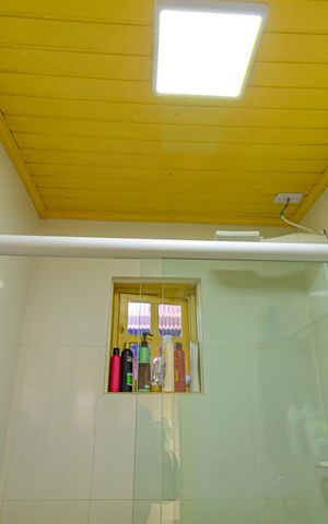 Casa à venda com 350m², 5 quartos e 3 vagas Casa à venda com 350m², 5 quartos e 3 vagasBanheiro/Casa 2