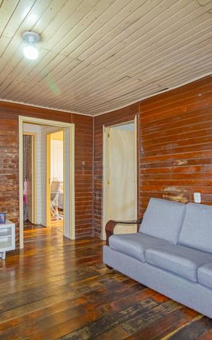 Casa à venda com 350m², 5 quartos e 3 vagas Casa à venda com 350m², 5 quartos e 3 vagasSala da Casa 2
