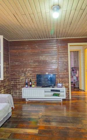 Casa à venda com 350m², 5 quartos e 3 vagas Casa à venda com 350m², 5 quartos e 3 vagasSala da Casa 2