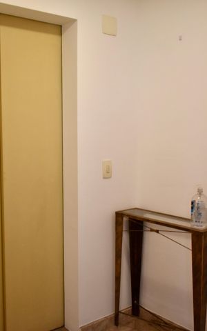 Apartamento à venda com 120m², 3 quartos e 2 vagas Apartamento à venda com 120m², 3 quartos e 2 vagasEntrada (Hall Privativo)