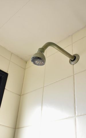 Apartamento à venda com 120m², 3 quartos e 2 vagas Apartamento à venda com 120m², 3 quartos e 2 vagasBanheiro da Suíte
