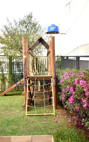 Apartamento à venda com 120m², 3 quartos e 2 vagas Apartamento à venda com 120m², 3 quartos e 2 vagasÁrea comum - Playground